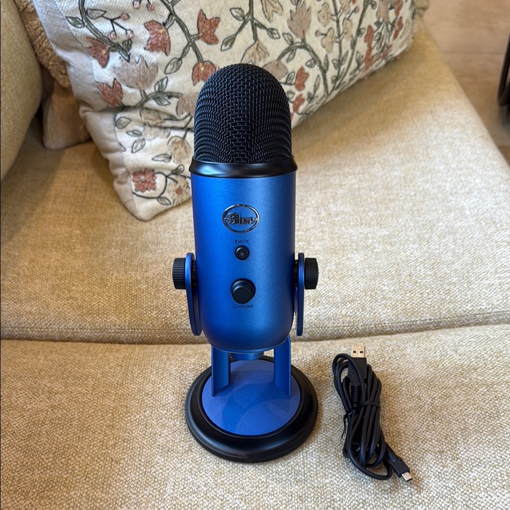Logitech USB Microphone - Black and Blue